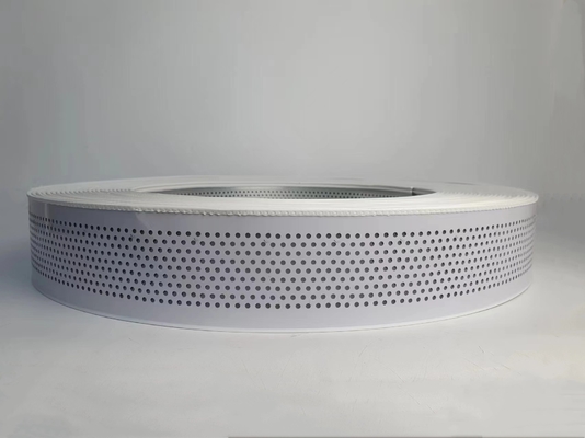 Aluminiumstreifen in weißer Hand biegen Aluminium Trim Cap für Kanal Brief